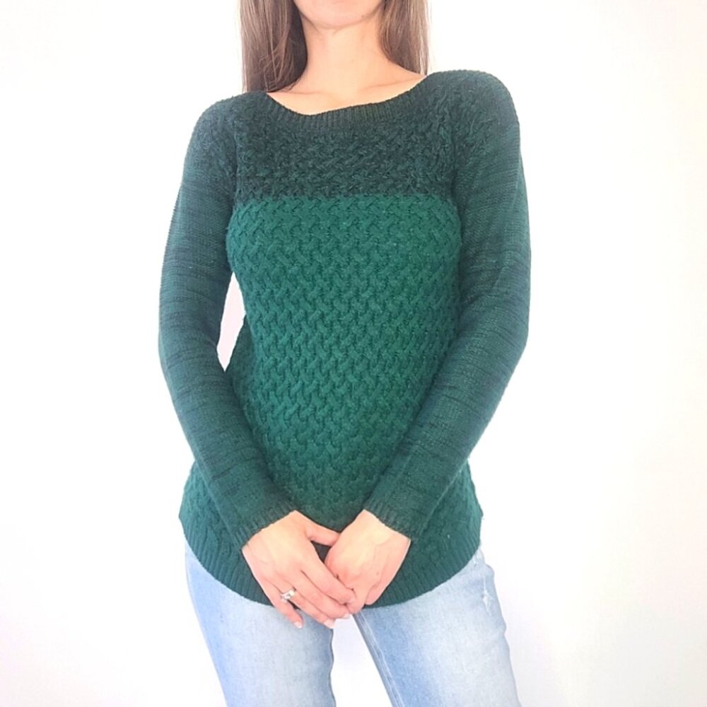 It's Our Time Black and Emerald Green Knit Sweater Size Medium
